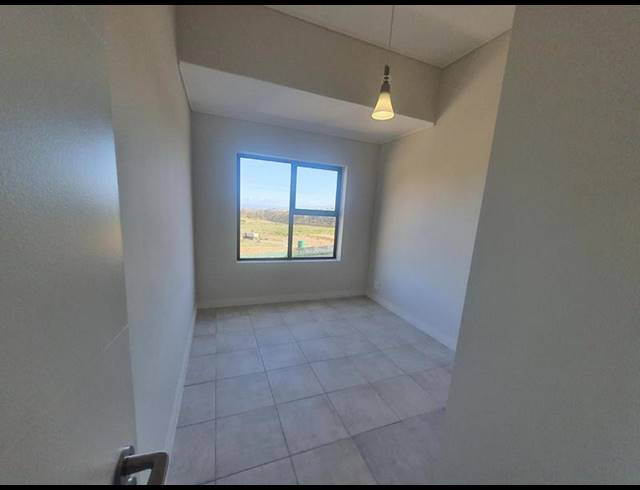 1 BEDROOM PROPERTY TO RENT IN GREENBAY ECO ESTATE